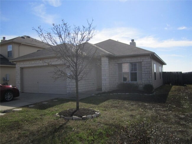 Building Photo - 18101 Maxa Dr