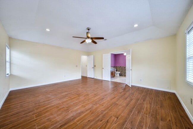 Building Photo - 3006 Mesquite Dr