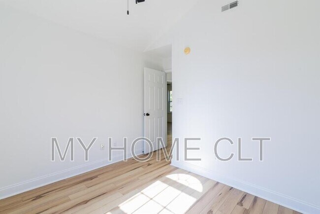 Building Photo - 643 Wilora Landing Rd