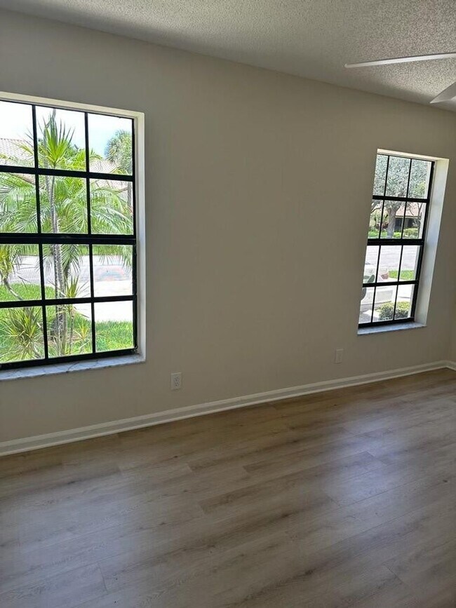 Building Photo - 406 Buttonwood Pl
