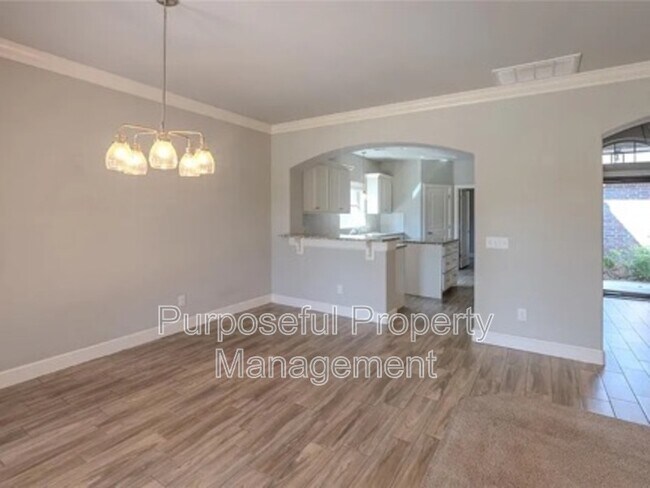 Building Photo - 12037 Ashford Dr