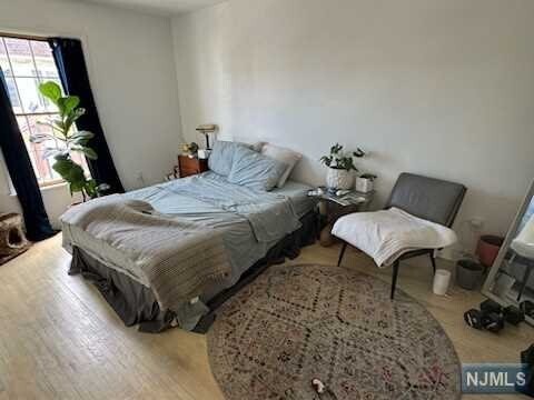 Building Photo - 19-23 W Main St