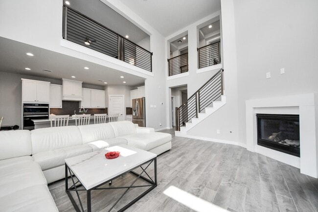 Building Photo - 3815 Favor Frst Ct