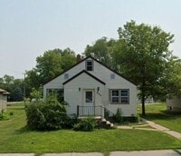 Building Photo - 304 S Wisconsin St