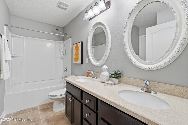 Building Photo - 4269 Victoria Lakes Dr W