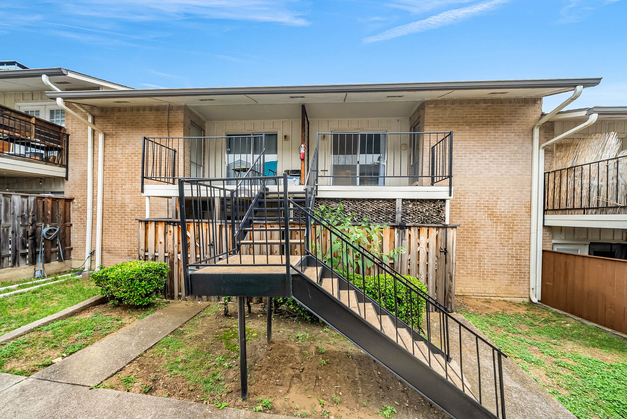 Building Photo - 15931 Stillwood St