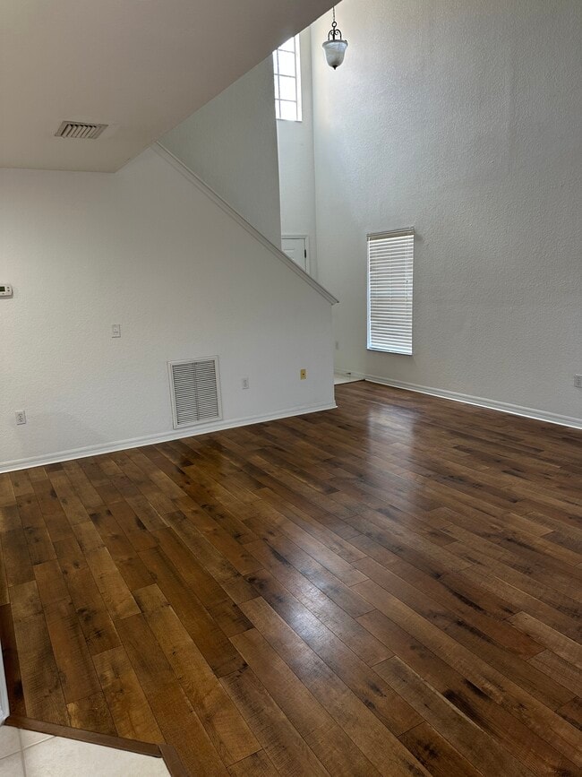 Building Photo - 7093 Chatum Light Run