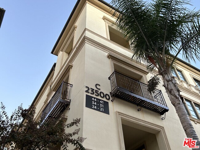 Building Photo - 23500 Park Sorrento