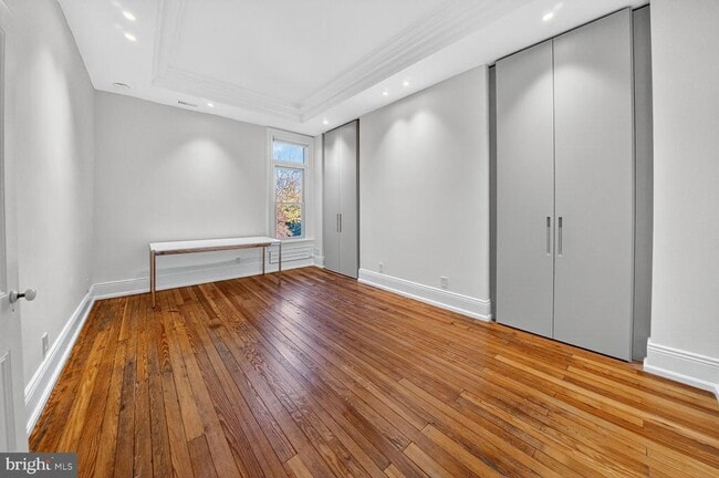 Building Photo - 917 O St NW