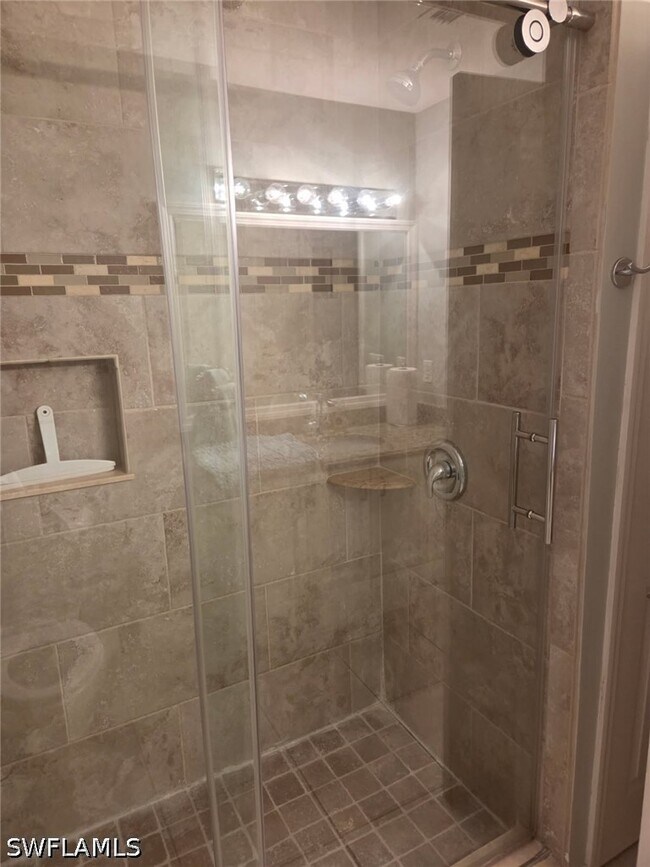 Building Photo - 2280 Somerset Ridge Dr