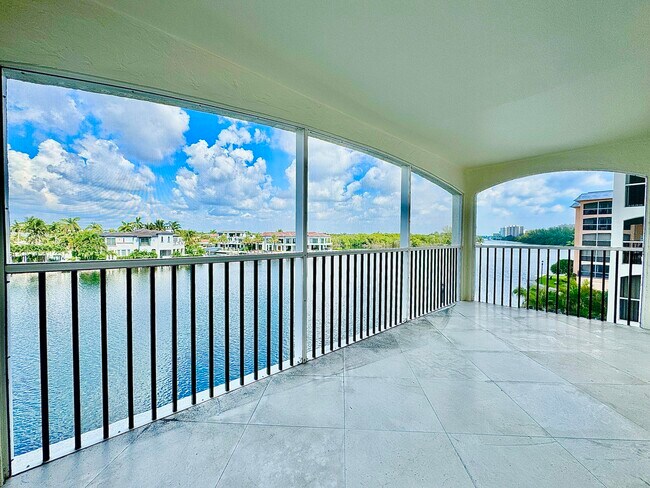Building Photo - 2871 N Ocean Blvd