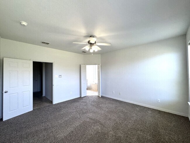 Building Photo - House For Lease in Little Elm