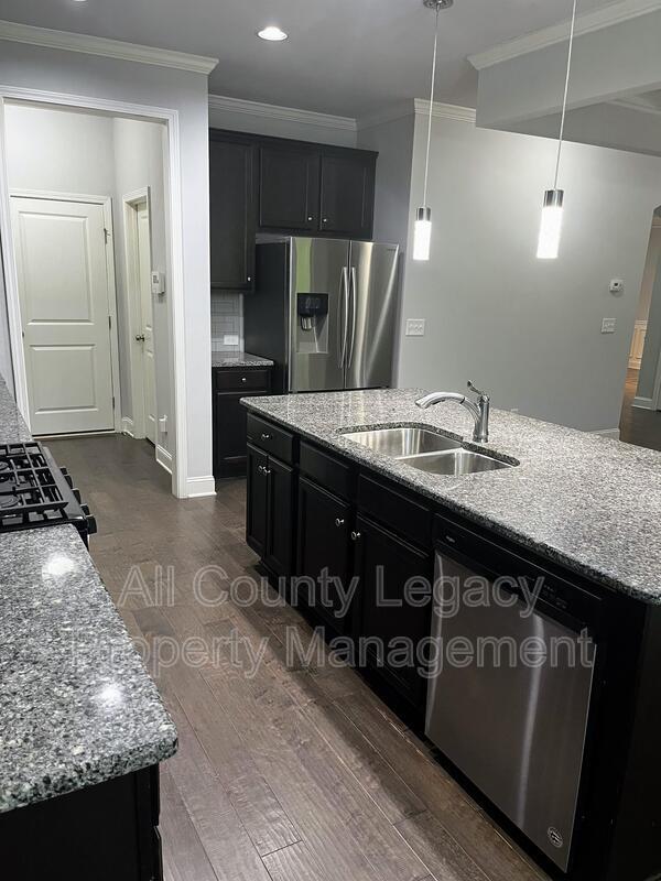 Building Photo - 3102 Avenel Ct