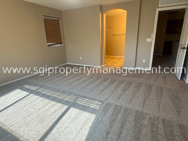 Building Photo - 3511 W Thurman Dr