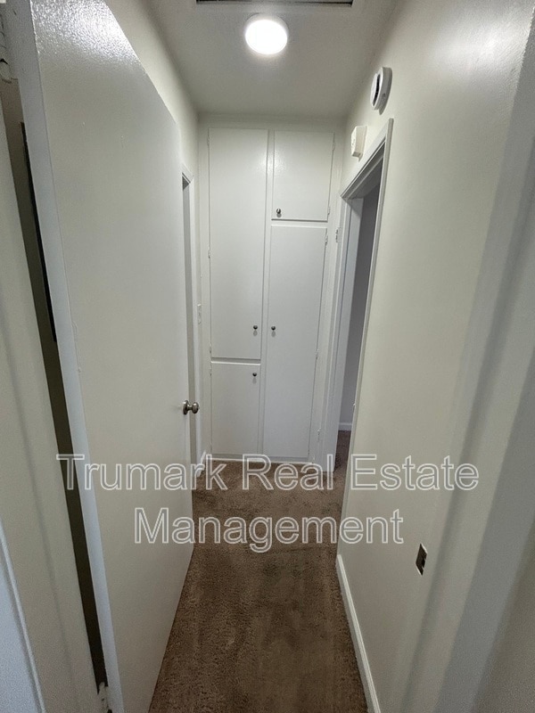 Building Photo - 1811 Huntington Dr