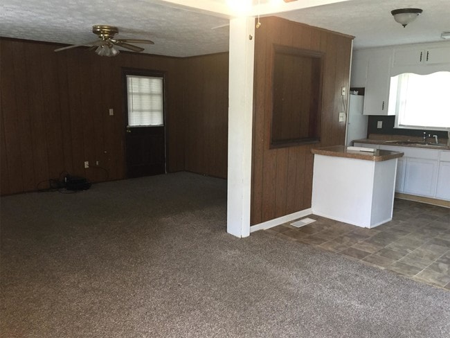 Building Photo - 1122 E Mcintosh Rd