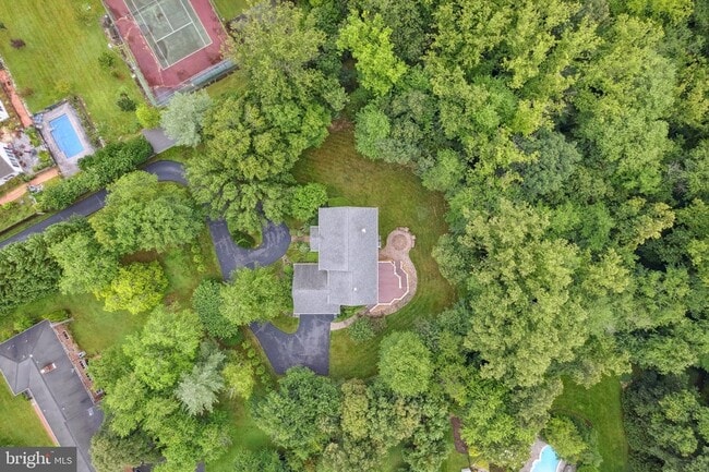 Building Photo - 4427 Brookside Dr