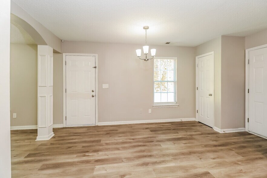 Building Photo - 3530 Joel Turner Dr