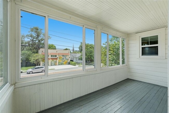 Building Photo - 807 N Thornton Ave