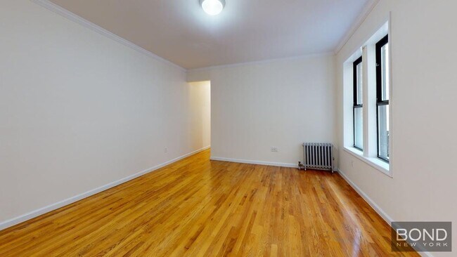 Building Photo - 620 W 171st St
