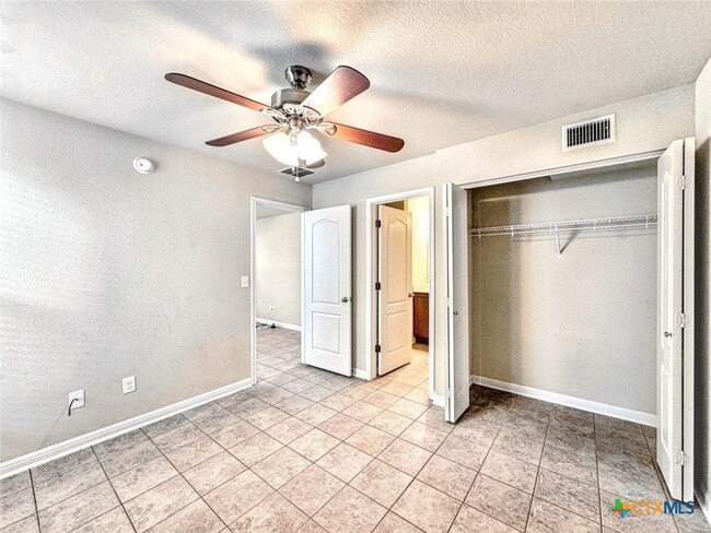 Building Photo - 338 Trestle Tree