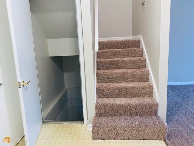 Building Photo - 149 Appleton Blvd