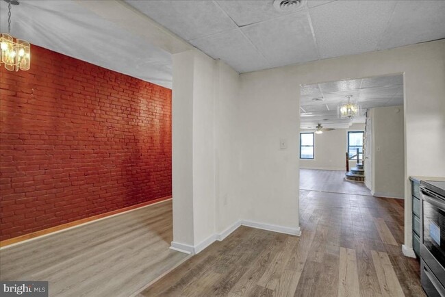 Building Photo - 448 Penn Ave