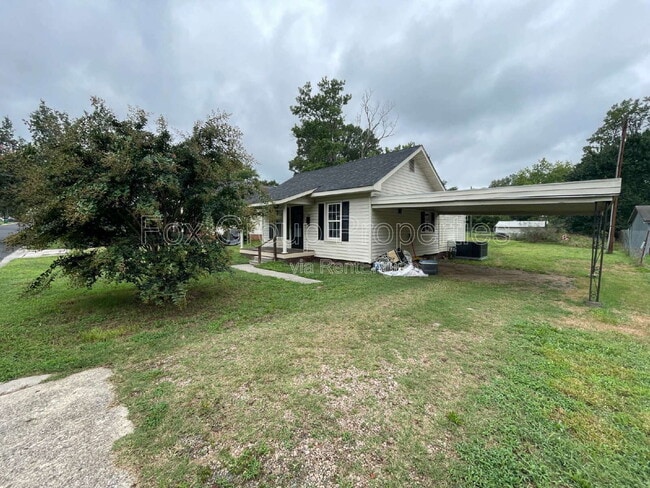 Building Photo - 207 N Meriah St