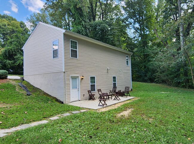 Primary Photo - 1024 Ranch Dr