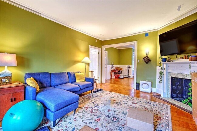 Building Photo - 130 Norwood Ave