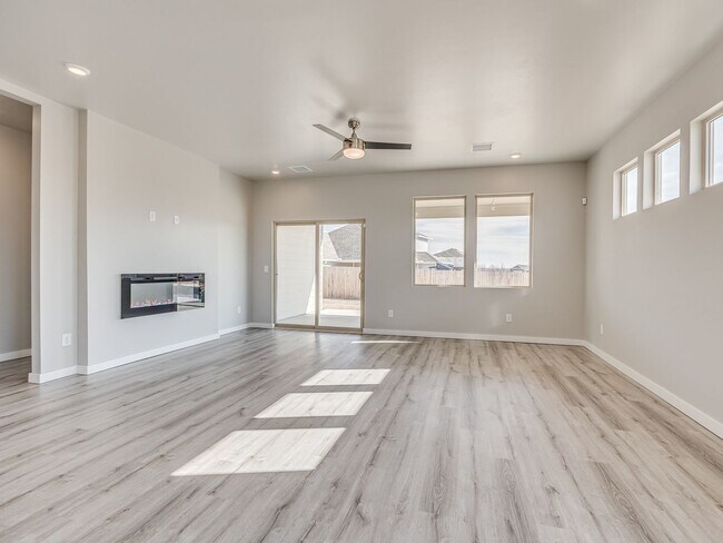 Building Photo - Beautiful New Construction Home in Edmond/...