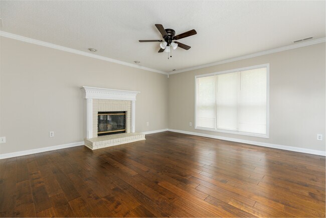 Building Photo - 303 Early Harvest Ct