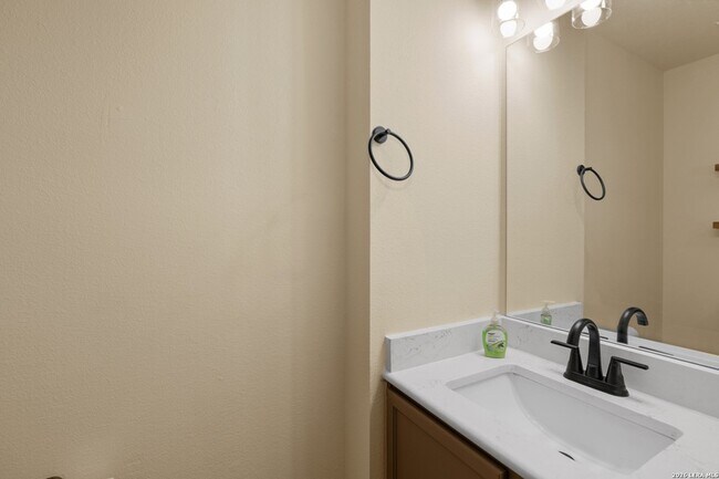 Building Photo - 10802 Winter Creek