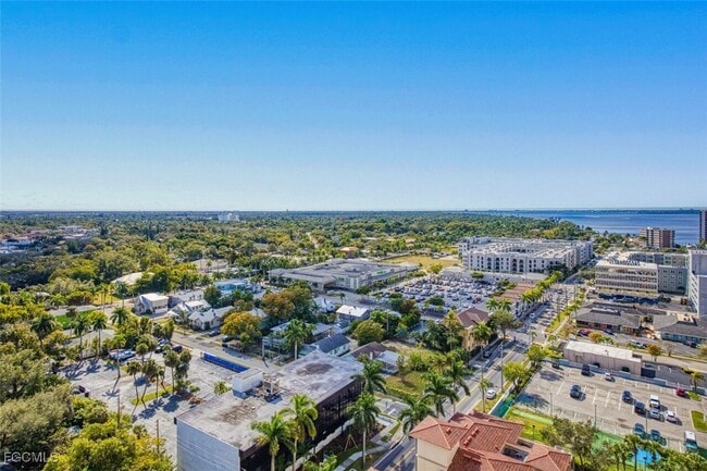 Building Photo - 2090 W First St