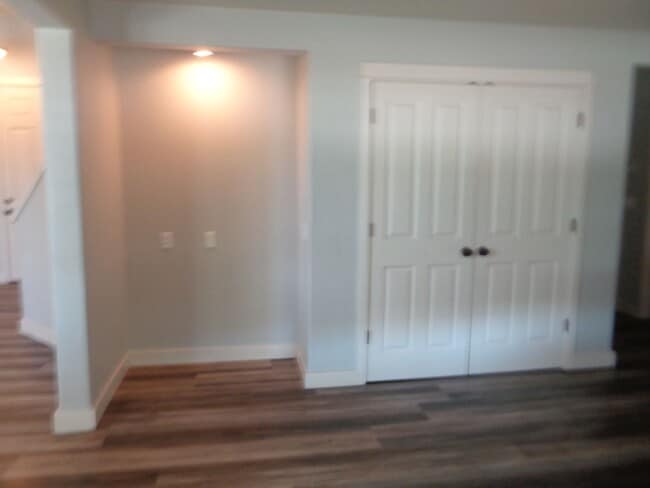 Building Photo - Must See 3 Bedroom Home with Fenced Yard!