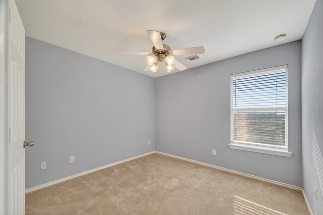 Building Photo - 3218 Pearl Bluff Ln