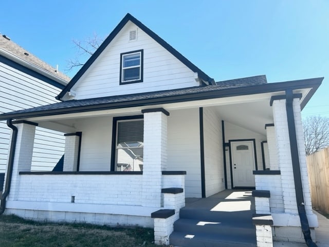 Primary Photo - 229 S Summit St