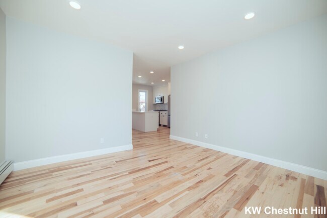 Building Photo - 10 Duffley Ct