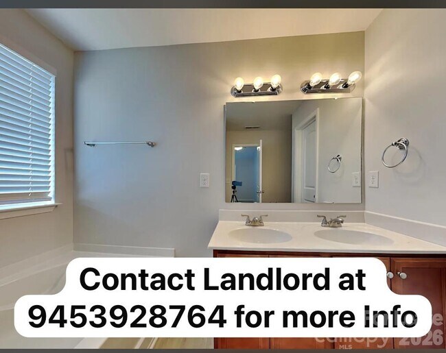 Building Photo - 6532 Pennacook Dr