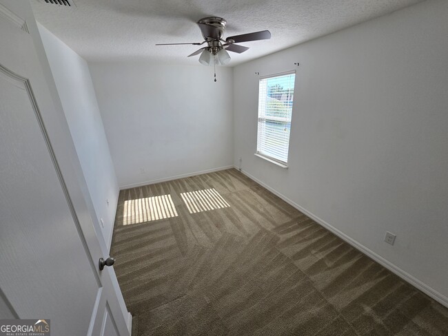 Building Photo - 127 Cedar Cir Dr