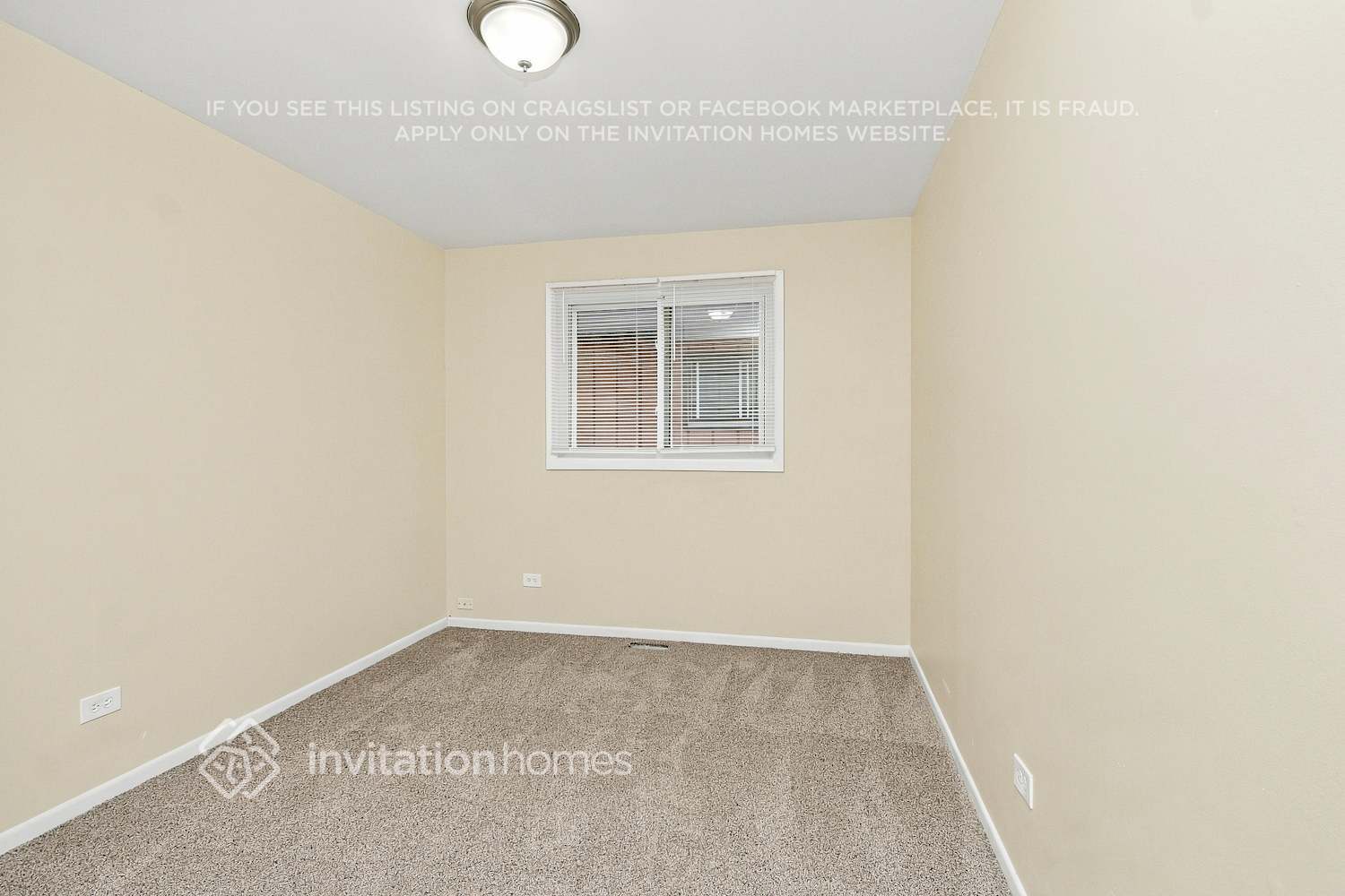 Building Photo - 22830 Lakeshore Dr