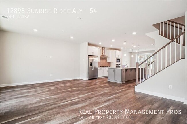 Building Photo - 12898 Sunrise Ridge Aly