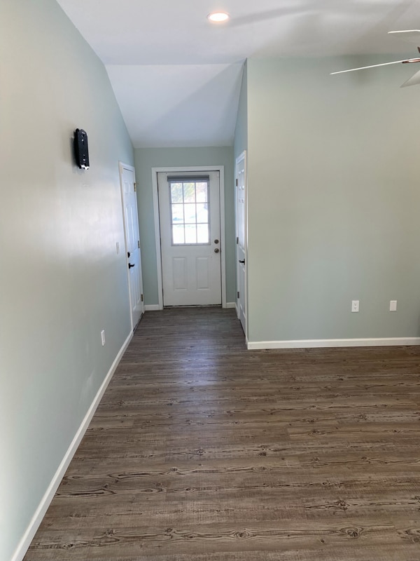 Building Photo - 60 Elk Ln