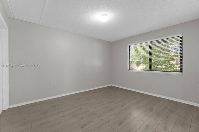 Building Photo - 15348 SW 72nd St