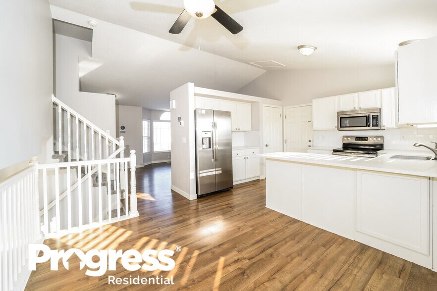 Building Photo - 2897 W 2300 N