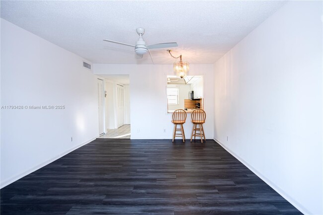 Primary Photo - 5100 SW 90th Ave