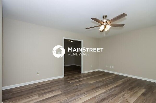 Building Photo - 3 Bedroom Pet-Friendly Home in Gastonia, NC with Main Street Renewal