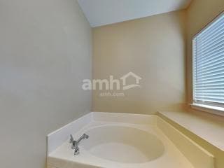 Building Photo - 3049 Argyll Dr