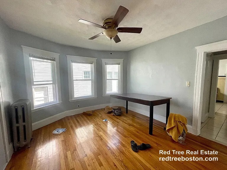 Building Photo - 38 George St