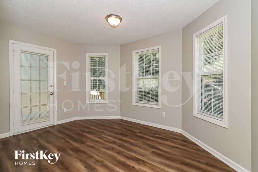 Building Photo - 110 Ivy Trace Ln